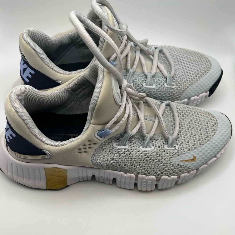 Nike Free Metcon 4 Women's Size 9 Gym Shoes Pure Platinum Gold